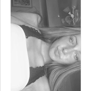 Meet your Posher, Alexis